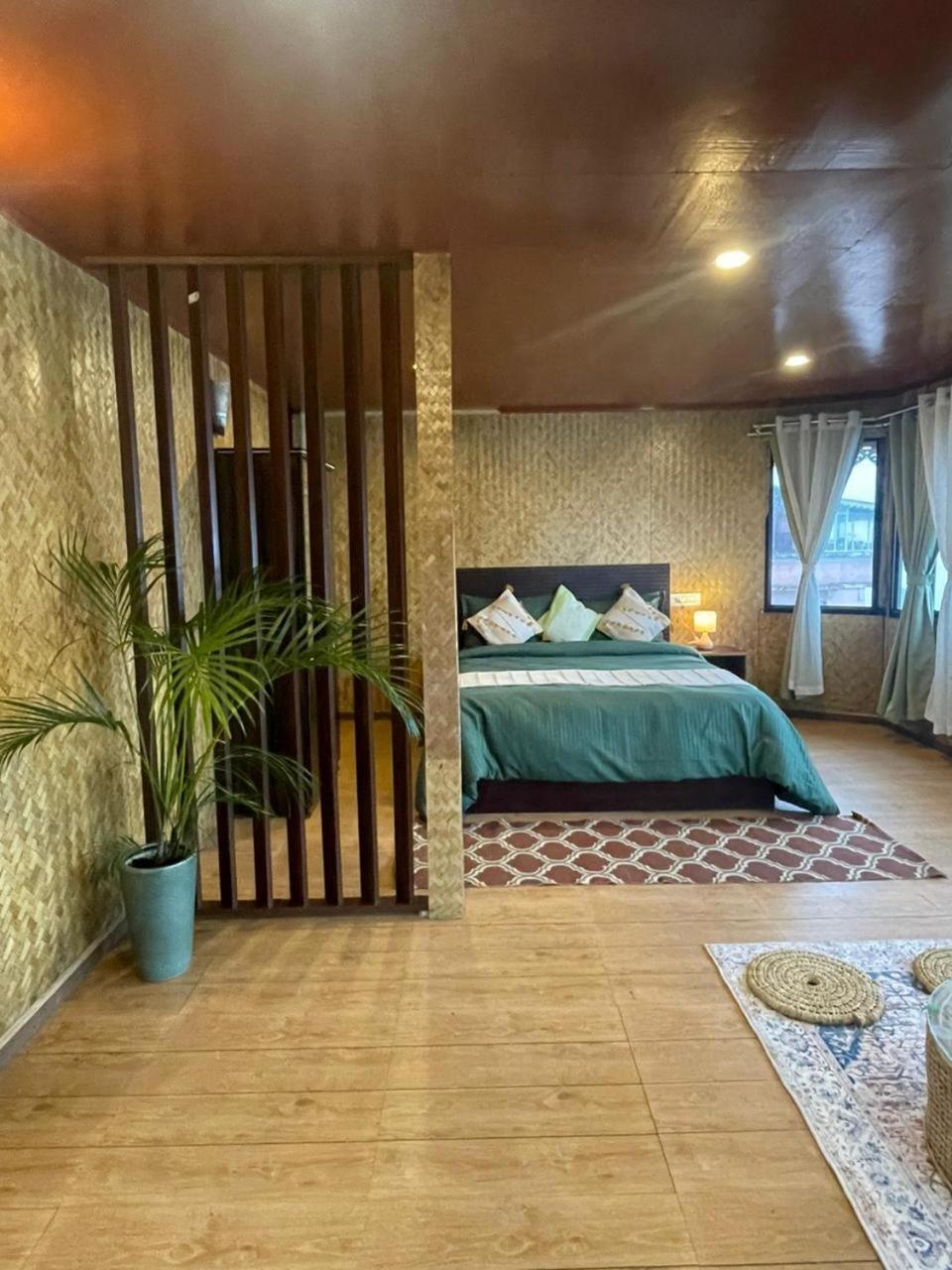 Monratino Himadrie -2 Mins Walk From Mall Road - All Rooms Have Kanchenjunga Mountain View Дарджилинг Екстериор снимка