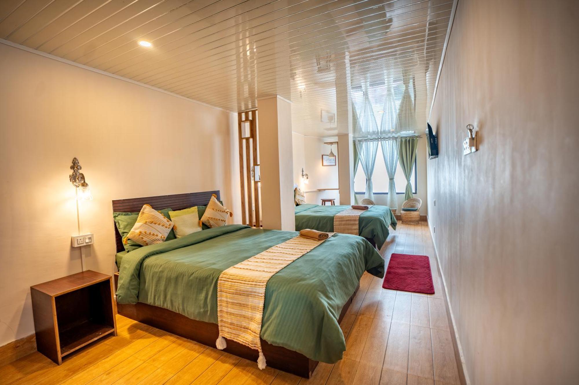 Monratino Himadrie -2 Mins Walk From Mall Road - All Rooms Have Kanchenjunga Mountain View Дарджилинг Екстериор снимка