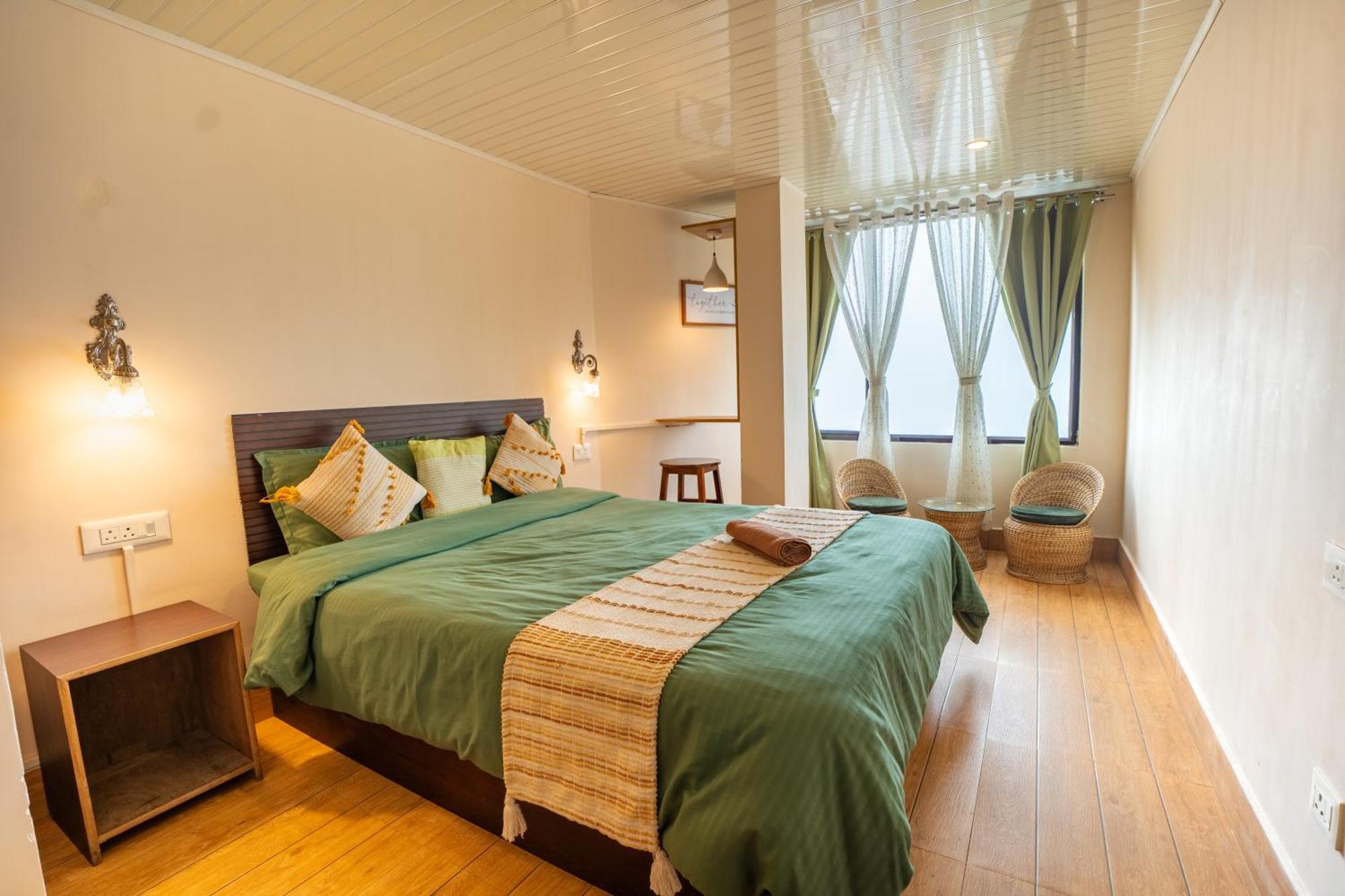 Monratino Himadrie -2 Mins Walk From Mall Road - All Rooms Have Kanchenjunga Mountain View Дарджилинг Екстериор снимка