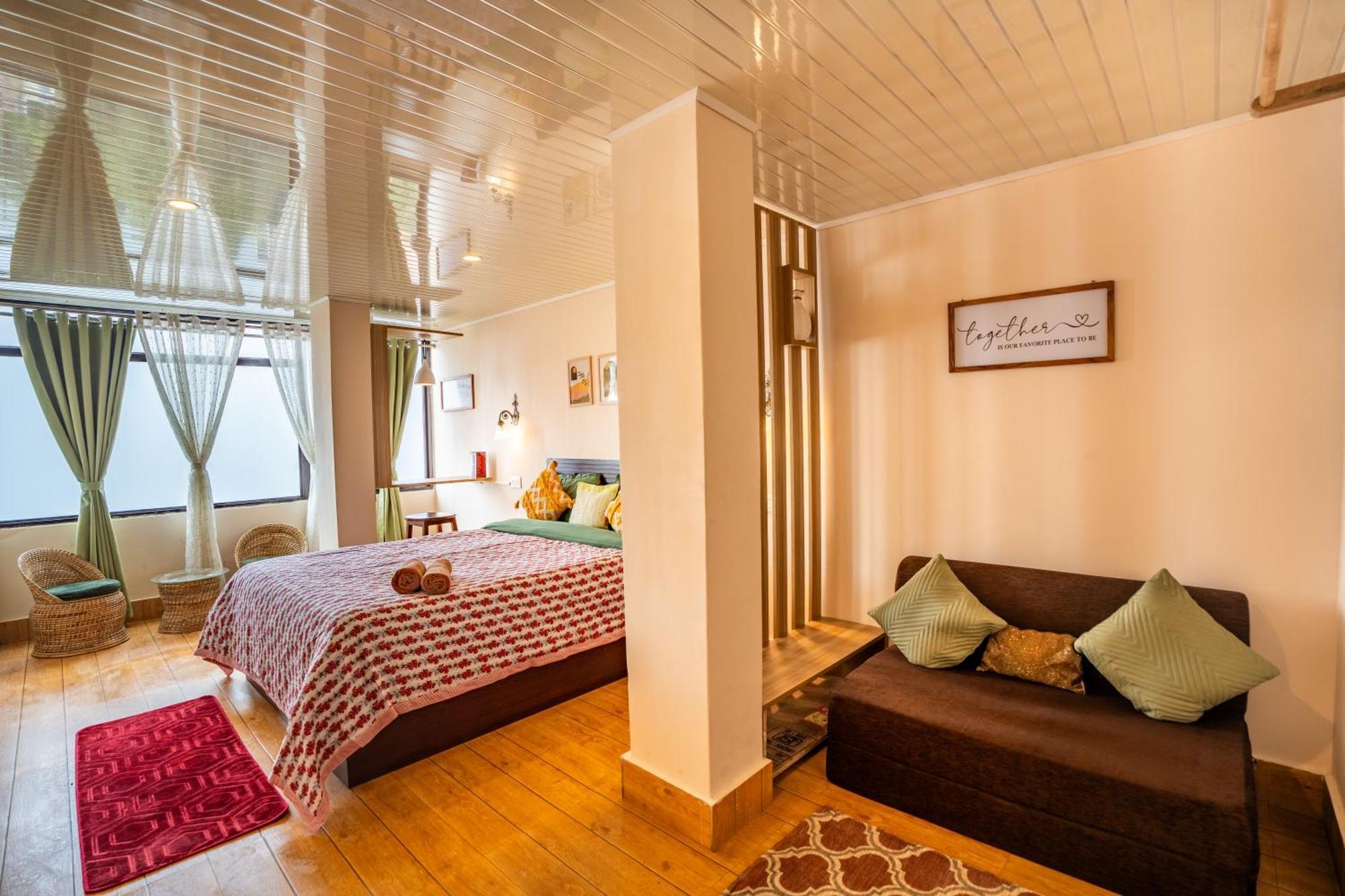 Monratino Himadrie -2 Mins Walk From Mall Road - All Rooms Have Kanchenjunga Mountain View Дарджилинг Екстериор снимка