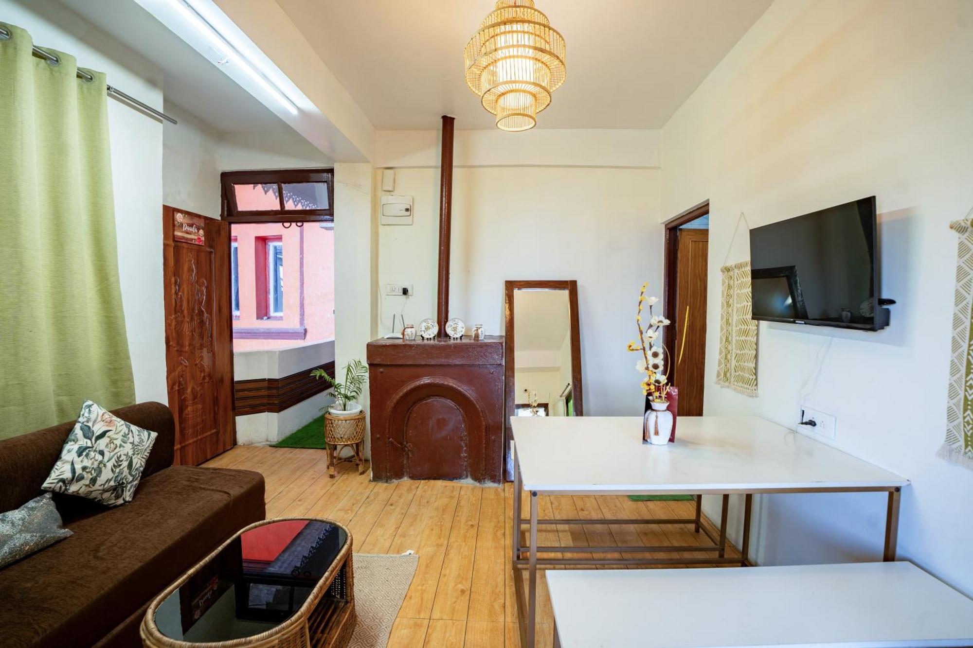 Monratino Himadrie -2 Mins Walk From Mall Road - All Rooms Have Kanchenjunga Mountain View Дарджилинг Екстериор снимка