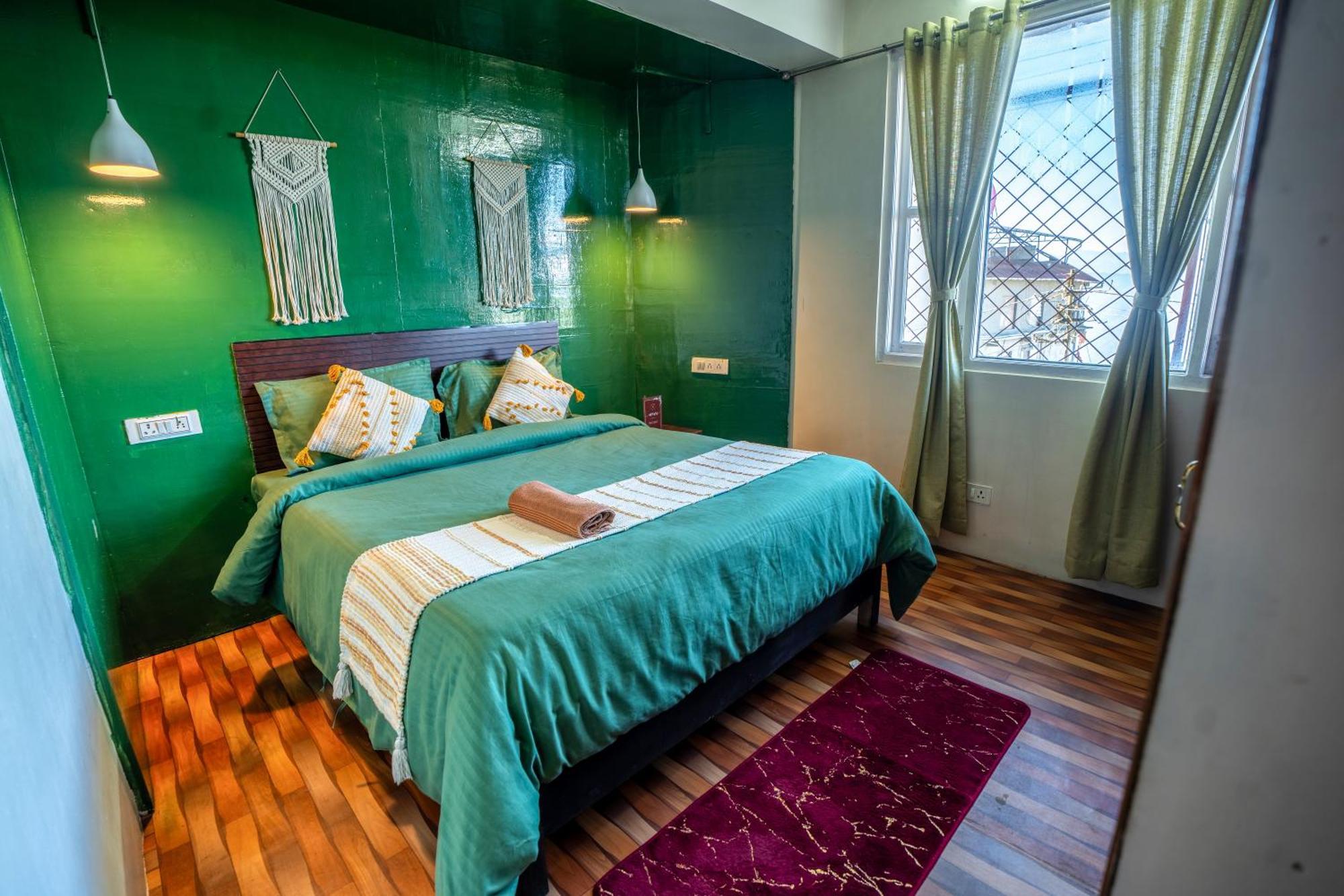 Monratino Himadrie -2 Mins Walk From Mall Road - All Rooms Have Kanchenjunga Mountain View Дарджилинг Екстериор снимка