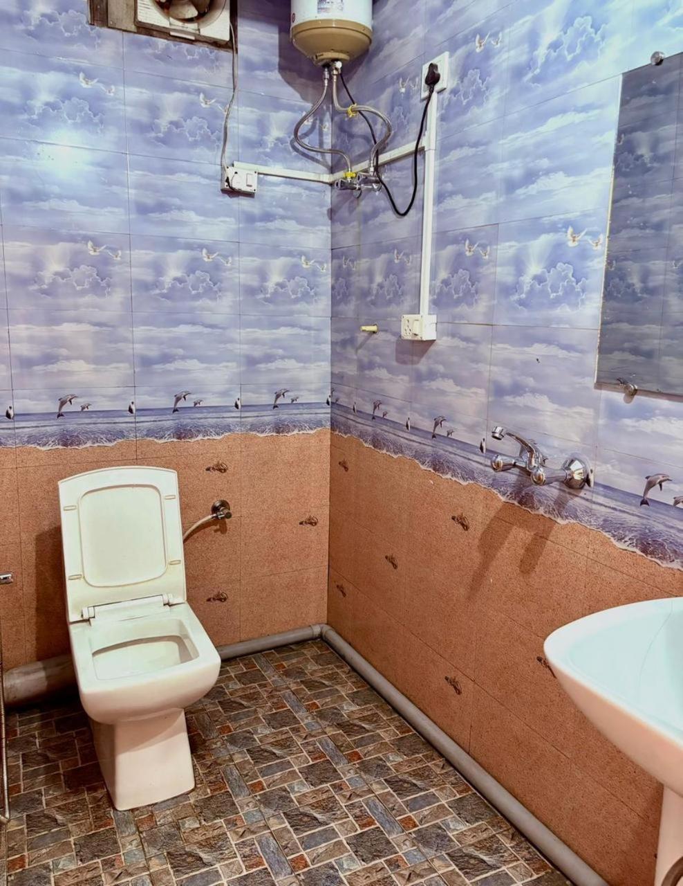 Monratino Himadrie -2 Mins Walk From Mall Road - All Rooms Have Kanchenjunga Mountain View Дарджилинг Екстериор снимка